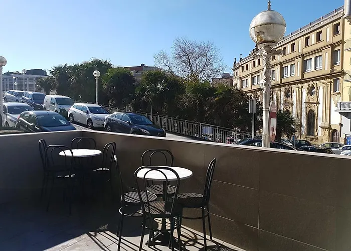 阿蒂西吉膳食公寓